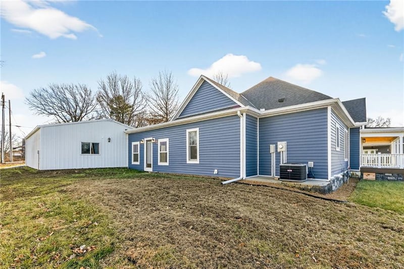 200 Main St, Oregon, MO 64473