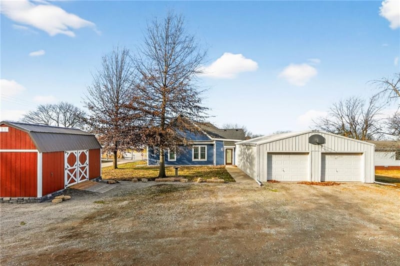 200 N Main St, Oregon, MO 64473