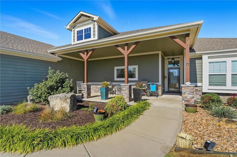25000 E 101st St, Lee's Summit, MO 64086