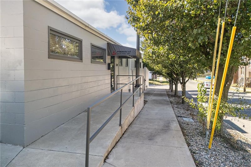 2302 Highly St, St Joseph, MO 64506