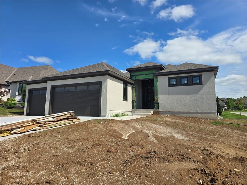 10319 151 Ter, Overland Park, KS 66221