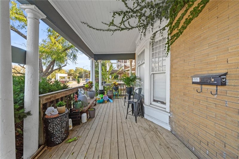 3826 Warwick Blvd, Kansas City, MO 64111