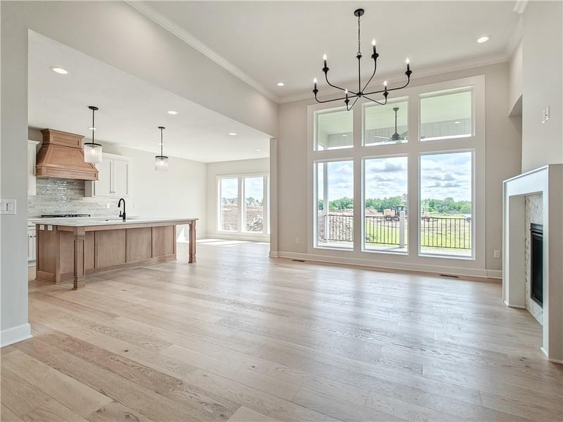16979 Cheshire St, Olathe, KS 66062