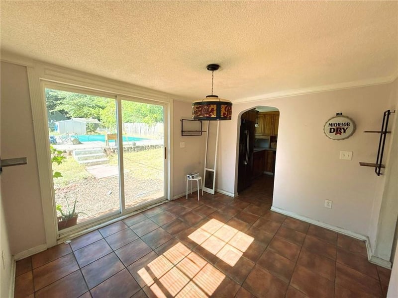 7826 Summit St, Kansas City, MO 64114