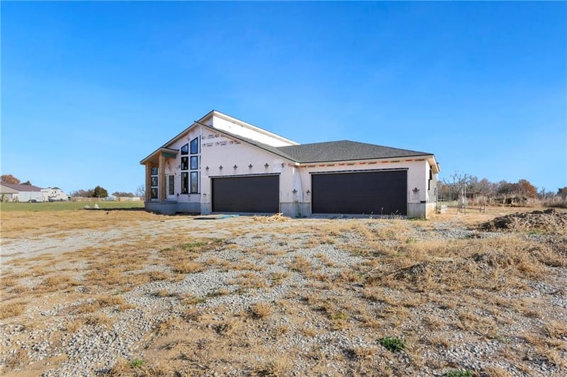 7915 S Old Major Rd, Grain Valley, MO 64029