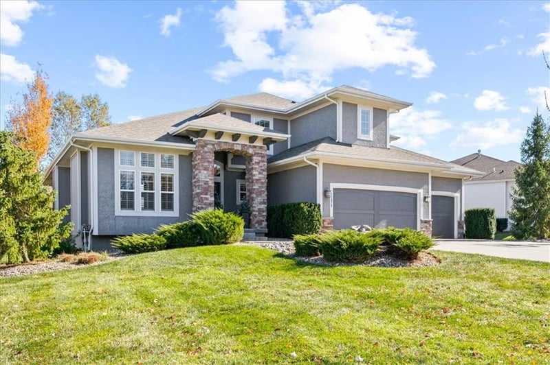 11628 154th St, Overland Park, KS 66221