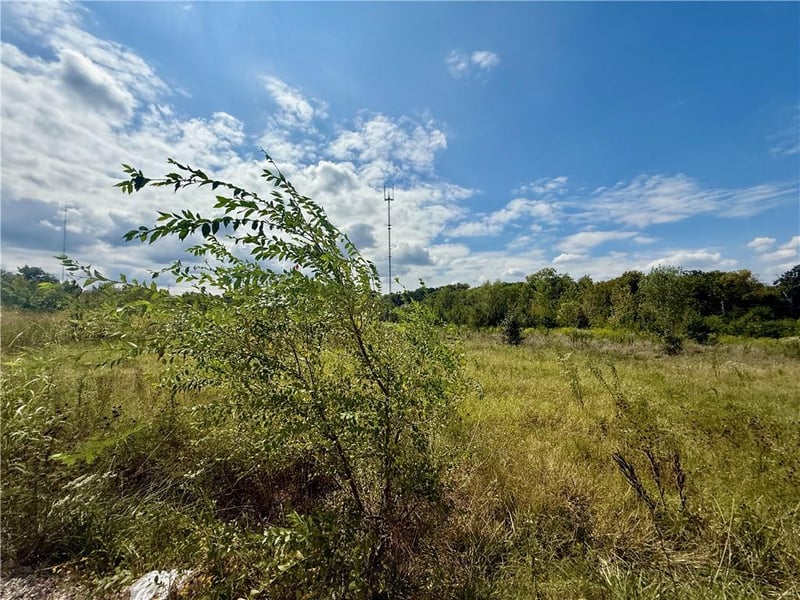 5202 Bennington St, Kansas City, MO 64129