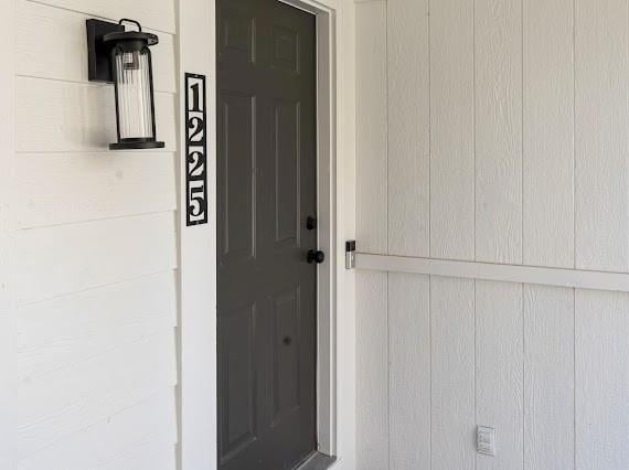 1225 Kenwood Dr, Lee's Summit, MO 64064