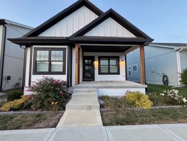 23506 10th St, Independence, MO 64056