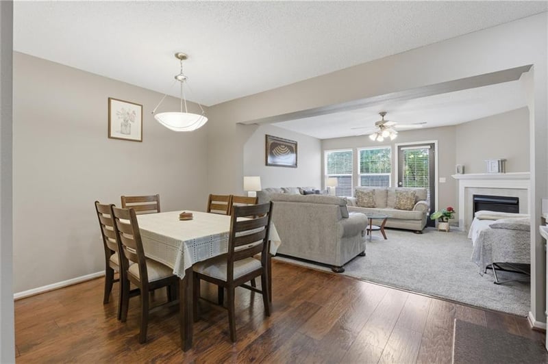 4421 83rd St, Kansas City, MO 64119