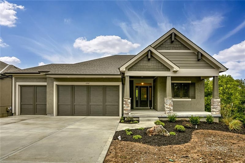 22064 99th Ter, Lenexa, KS 66220