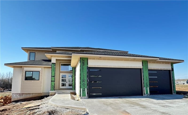 11803 181st Ter, Overland Park, KS 66013