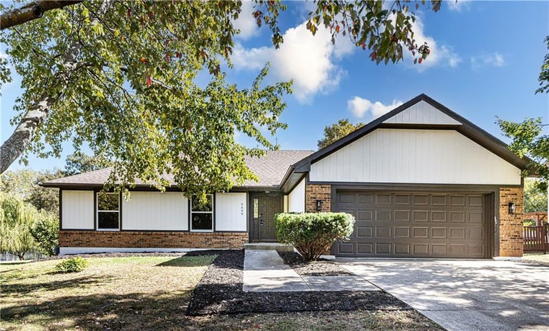 9609 83rd Ter, Overland Park, KS 66212