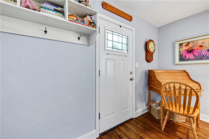 5103 Marvin Rd, Kansas City, MO 64118