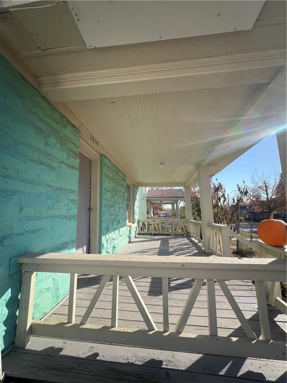 2008 36th St, Kansas City, MO 64109