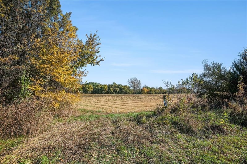 SW Short Rd, Trimble, MO 64492