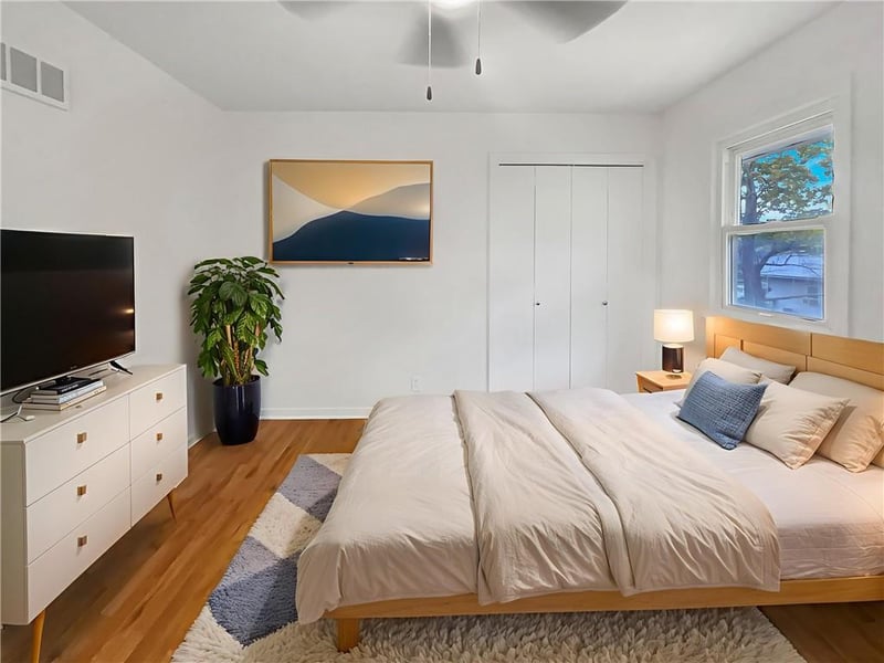 3605 57th St, Kansas City, MO 64119