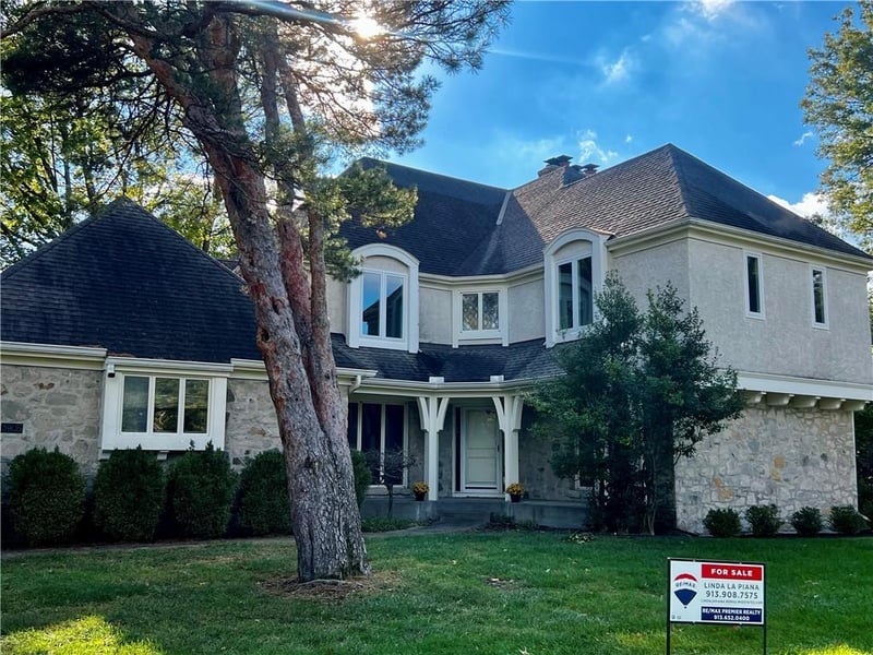 3905 101st Ter, Overland Park, KS 66207