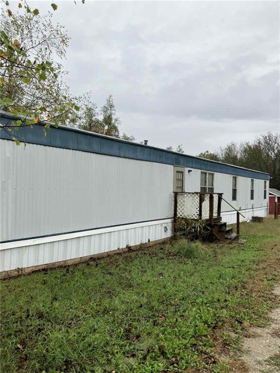 612 E Elm St, Blue Mound, KS 66010