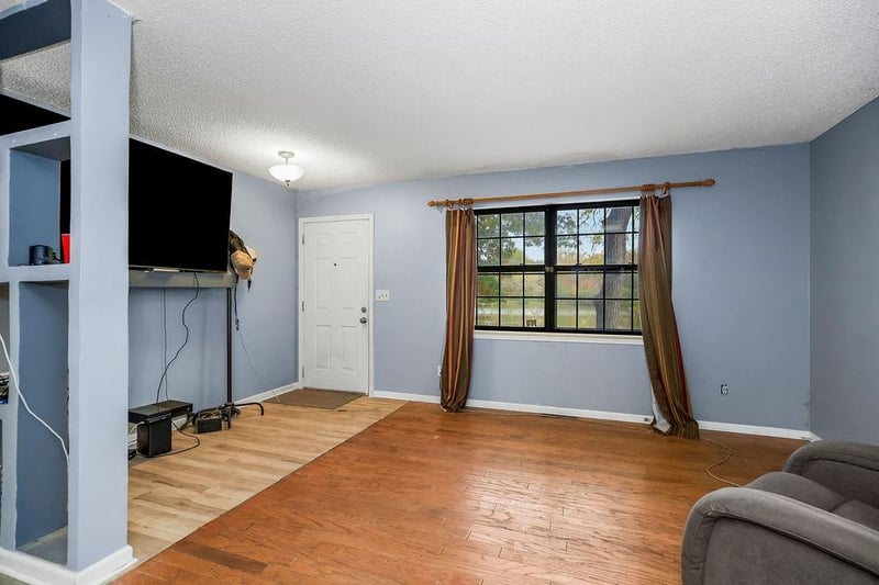 1504 Emery St, Independence, MO 64050