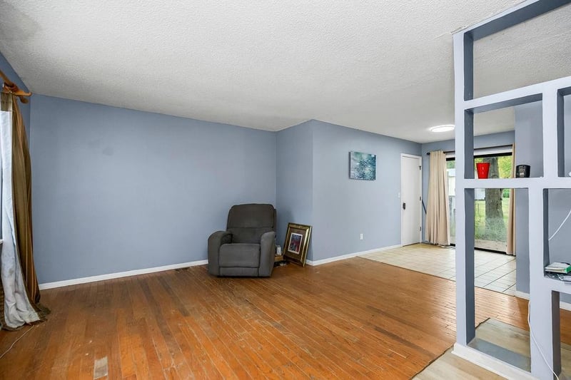 1504 Emery St, Independence, MO 64050