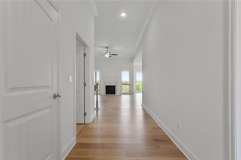 11437 N Auburndale Cir, Kansas City, MO 64157