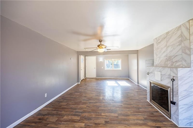 3 Glen Arbor Rd, Kansas City, MO 64114