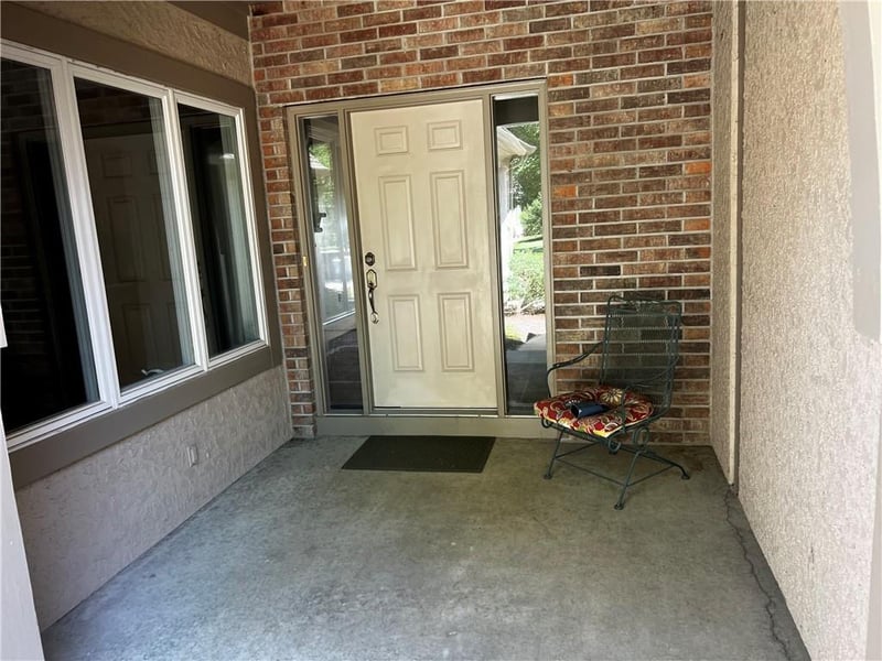 6323 145 St, Overland Park, KS 66223