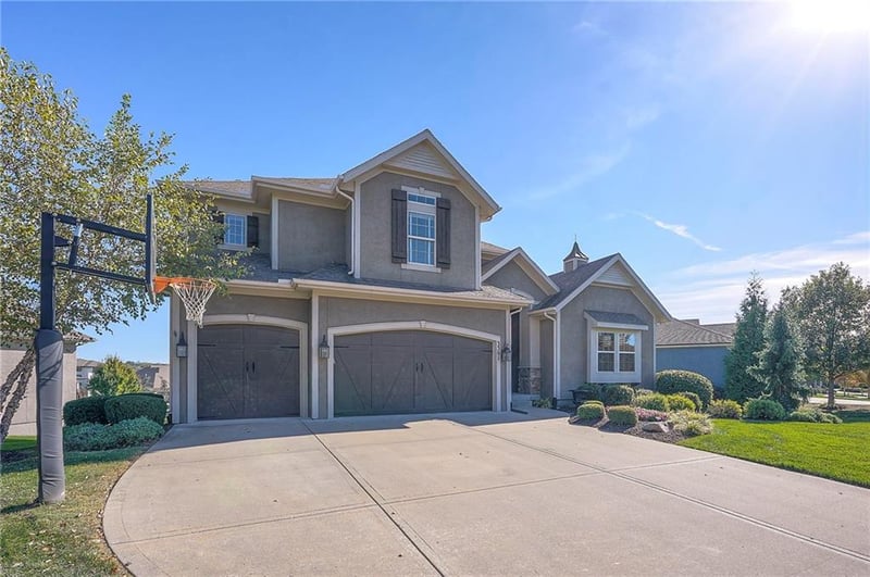 3301 157 St, Overland Park, KS 66224