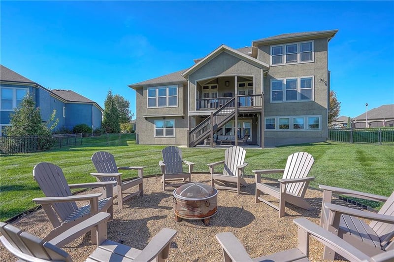 3301 W 157 St, Overland Park, KS 66224