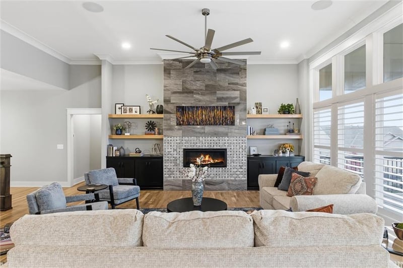 2703 92nd St, Kansas City, MO 64156