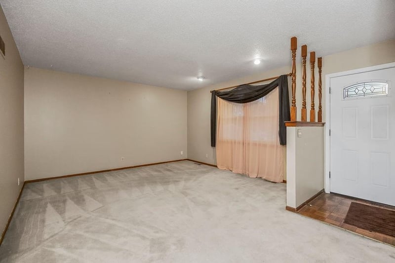 5928 Sewell Ave, Kansas City, KS 66104