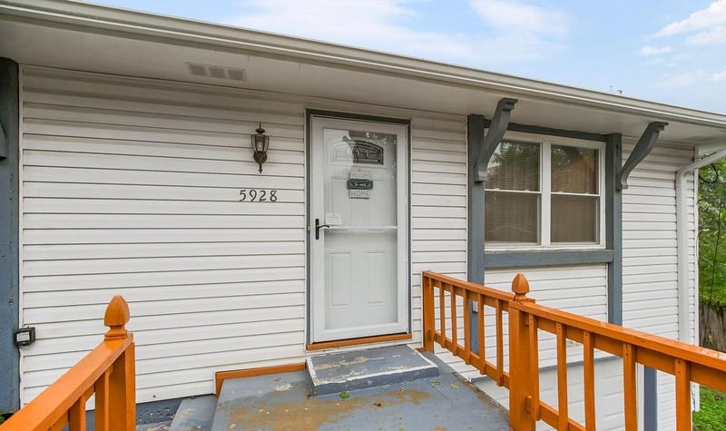 5928 Sewell Ave, Kansas City, KS 66104