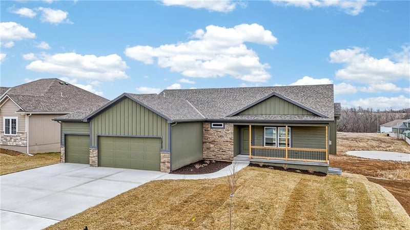 1313 Holland Dr, Independence, MO 64056