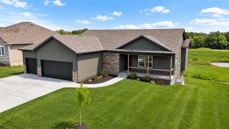 1313 Holland Dr, Independence, MO 64056