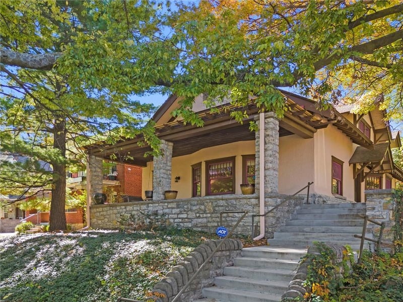 3800 Genessee St, Kansas City, MO 64111