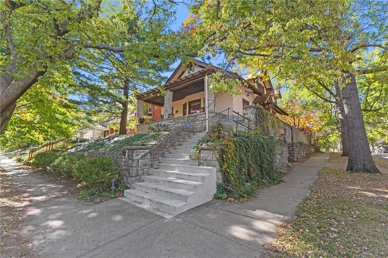 3800 Genessee St, Kansas City, MO 64111