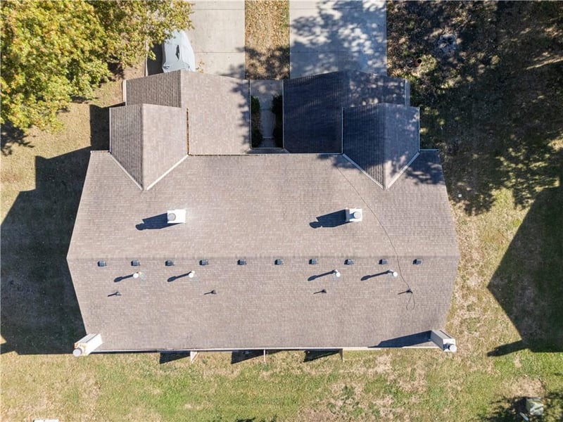 116-122 Greystone Dr, Lee's Summit, MO 64086