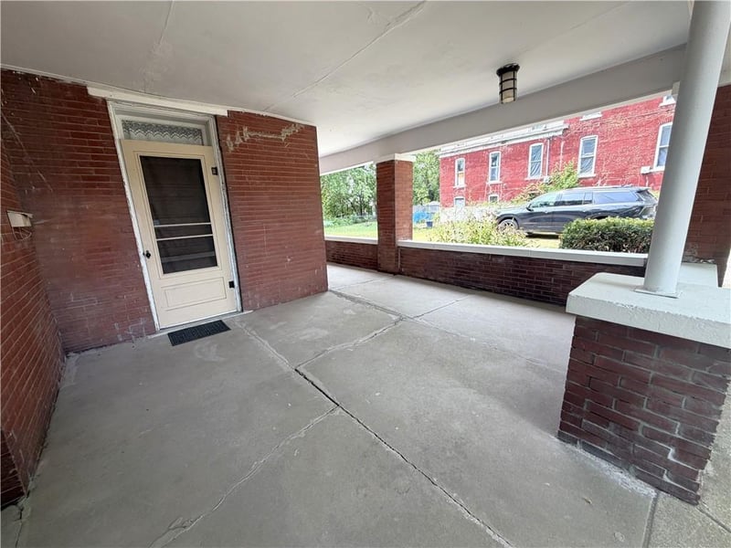 220 Benton St, Carrollton, MO 64633