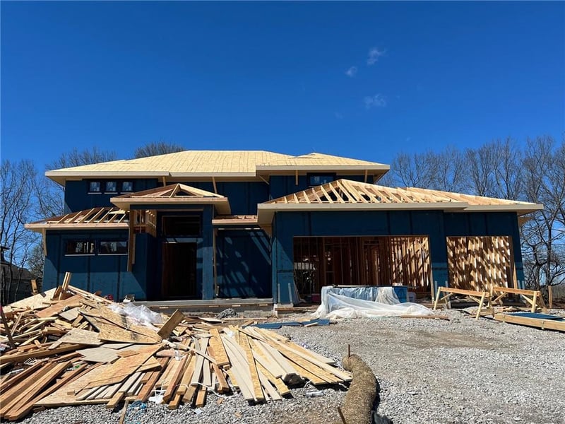 16800 Parkhill St, Overland Park, KS 66221