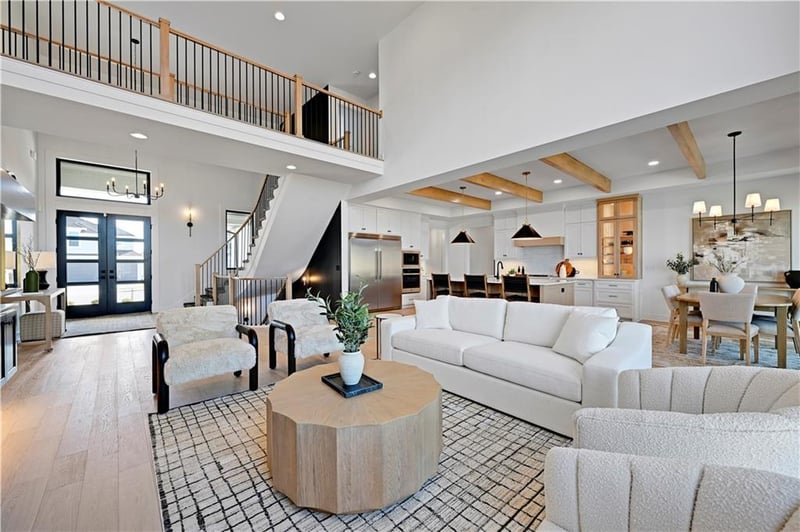 16800 Parkhill St, Overland Park, KS 66221