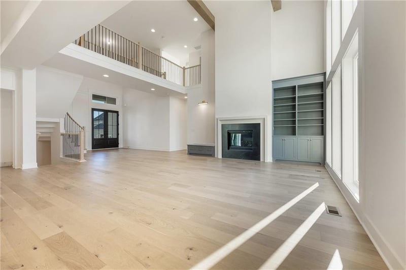 16800 Parkhill St, Overland Park, KS 66221