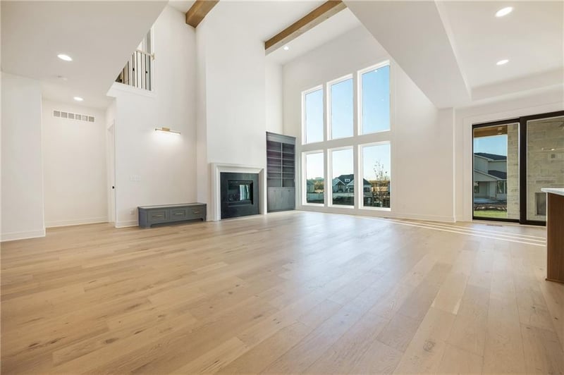 16800 Parkhill St, Overland Park, KS 66221