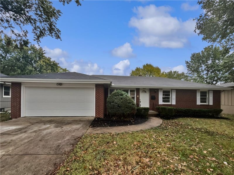 2011 49th Ter, Kansas City, KS 66104