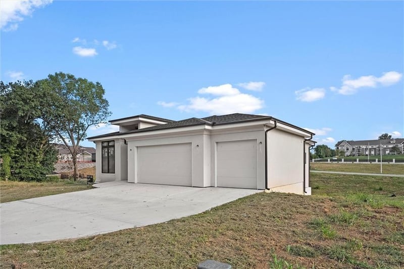 2607 84th Ter, Kansas City, MO 64154