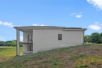 2607 NW 84th Ter, Kansas City, MO 64154