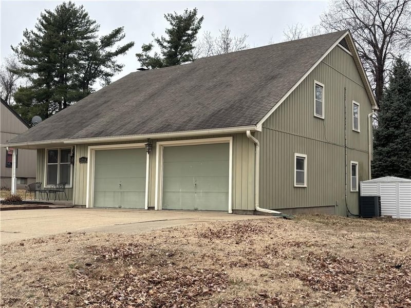 4214 Haverill St, St Joseph, MO 64506