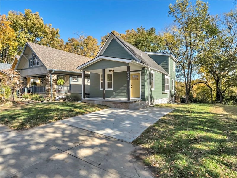 4333 Tracy Ave, Kansas City, MO 64110