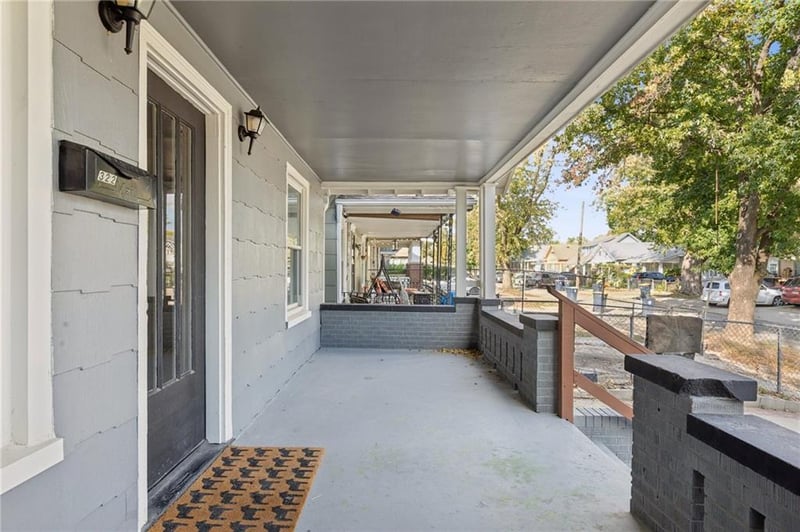 322 Barat Ave, Kansas City, MO 64123