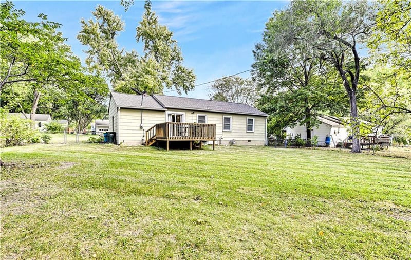 5709 70th Ter, Overland Park, KS 66204